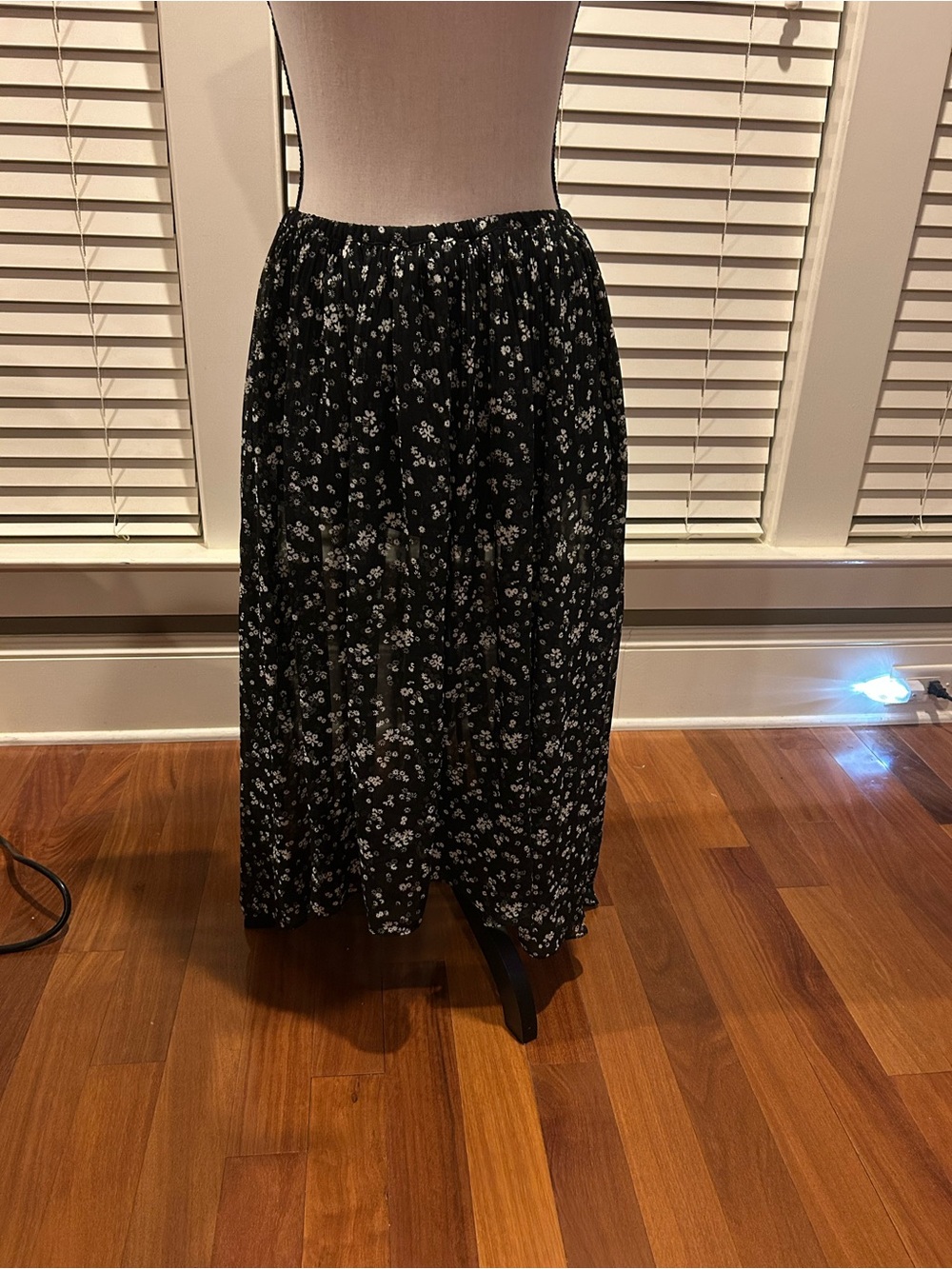 LC Lauren Conrad Black high/low Midi Skirt with White Floral Print size S
